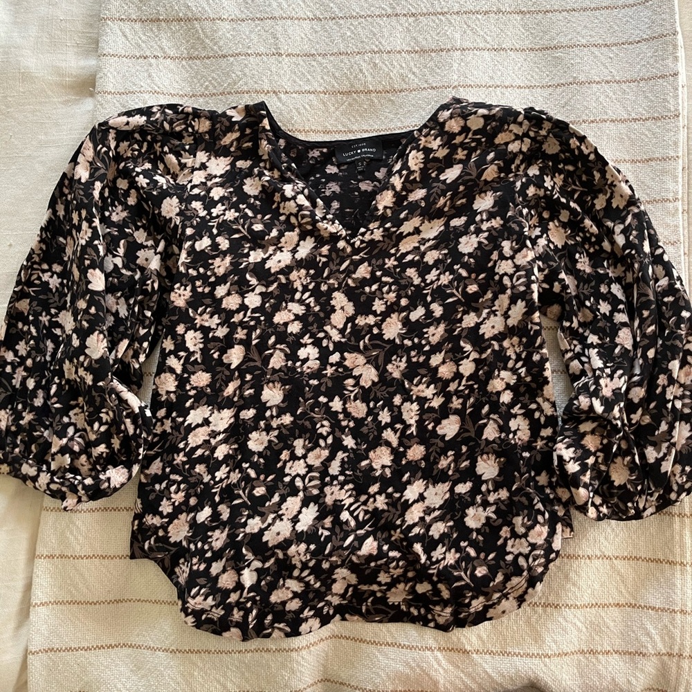 Lucky Brand floral top 3/4 sleeves